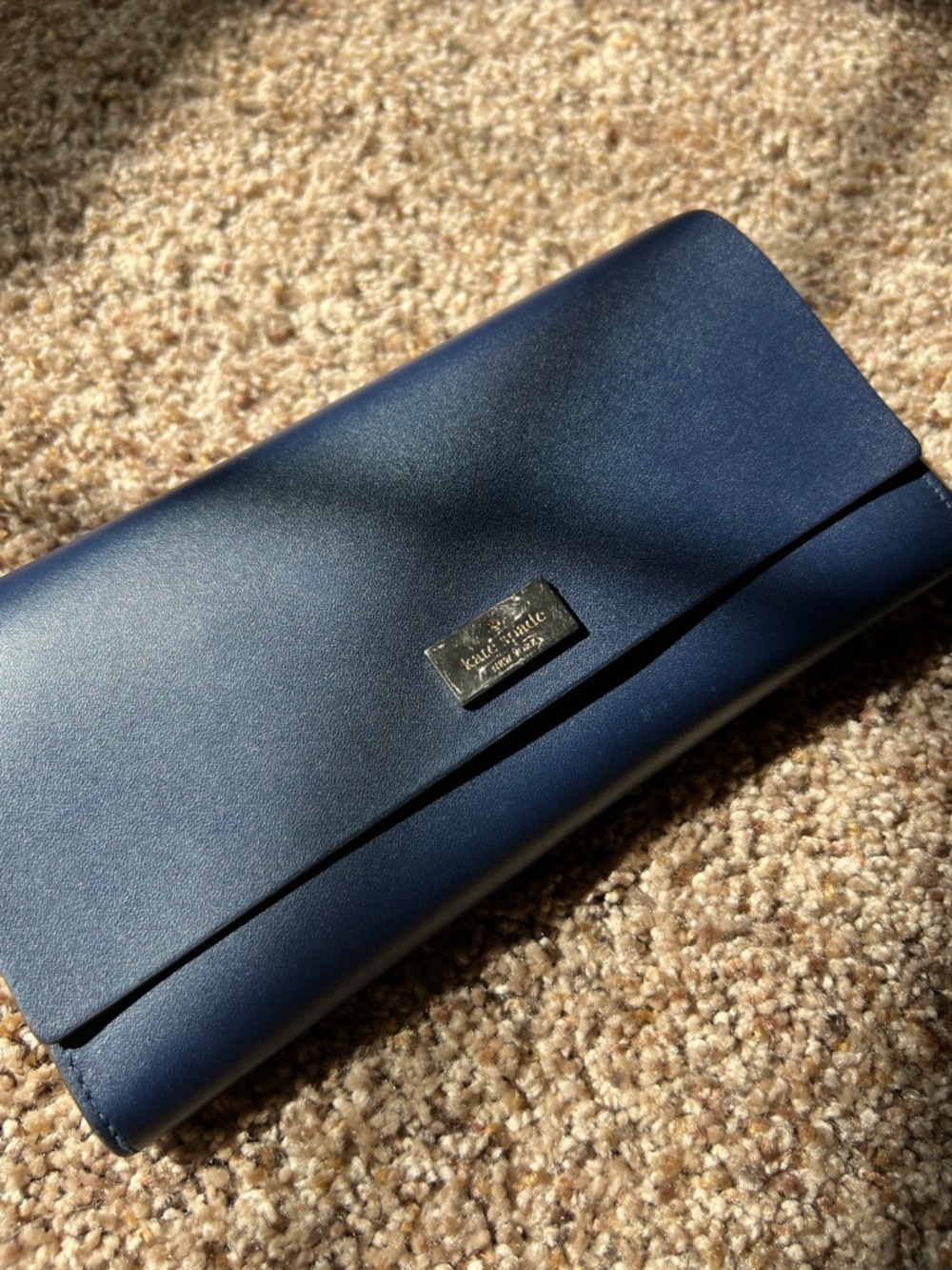 kate spade navy blue leather continental wallet with gold plaque